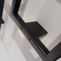 Minimalistyczna balustrada loftowa