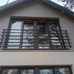 Balkon francuski ze stali czarnej