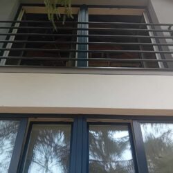 Balkon francuski ze stali czarnej