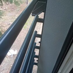 Balkon francuski ze stali czarnej