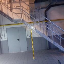 Schody techniczne w salonie BYD – Piaseczno