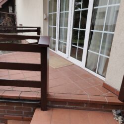Balustrada aluminiowa w stylu klasycznym