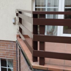 Balustrada aluminiowa w stylu klasycznym
